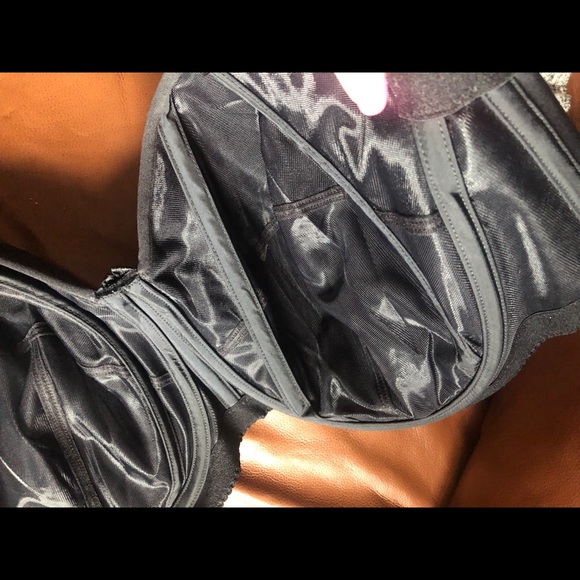 ELILA Convertible Strapless Bra - Picture 5 of 7